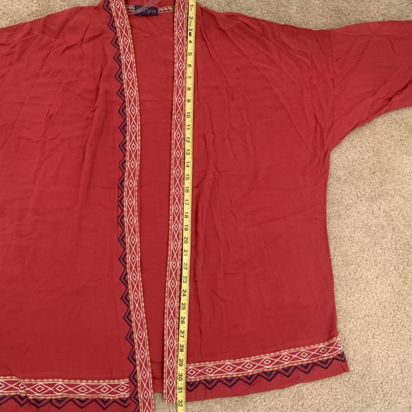 Burnt Orange Shawl w/ Design - Picture 9 of 12